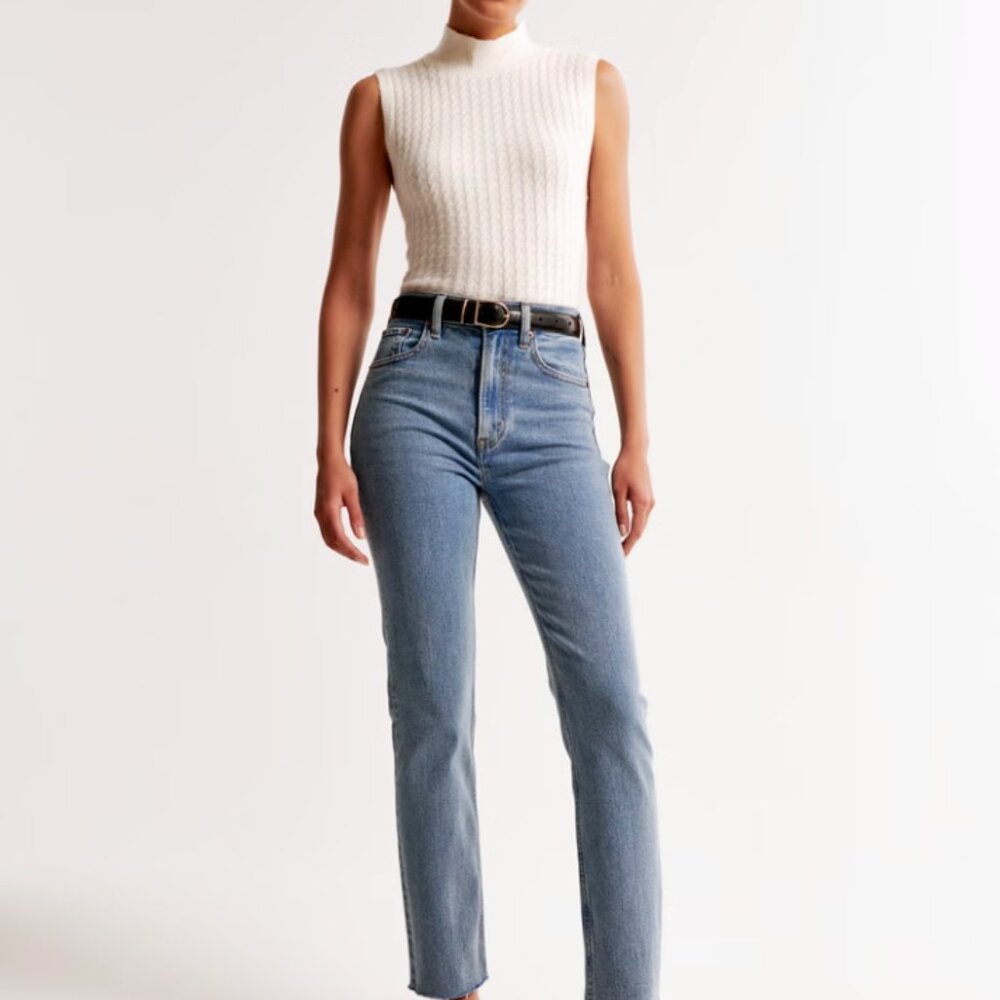 Abercrombie Ultra High Rise Ankle Straight Jeans - Excellent Condition